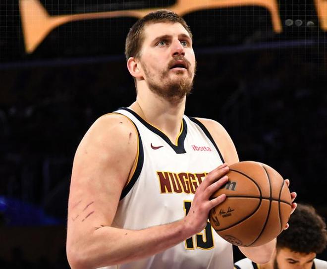 约基奇15+17+12造NBA神迹，穆雷10记三分，掘金7连胜宣战马刺 | 中国区|球友会|股份有限公司