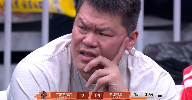 看了小崔炸裂封盖吓呆宁波外教的名场面，才发现胡队被杜锋坑惨了 | 中国区|球友会|股份有限公司